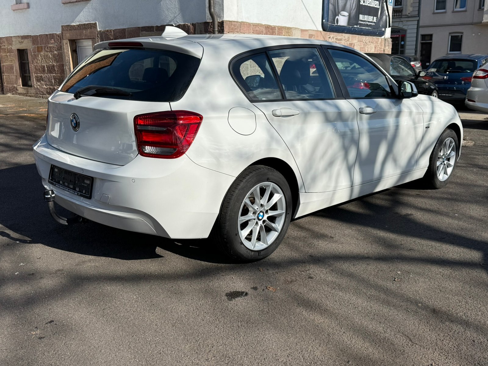 BMW 114i Lim. 5-trg. *1. Hand *TÜV NEU *AHK