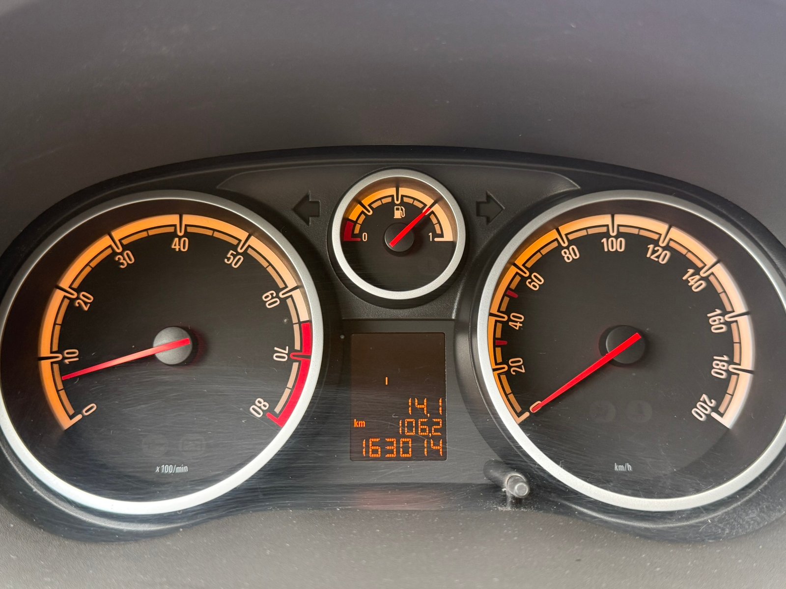 Opel Corsa D *KLIMA *TÜV *4 Zylinder