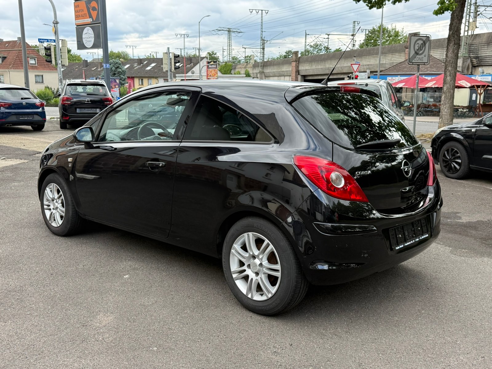 Opel Corsa D *KLIMA *TÜV *4 Zylinder