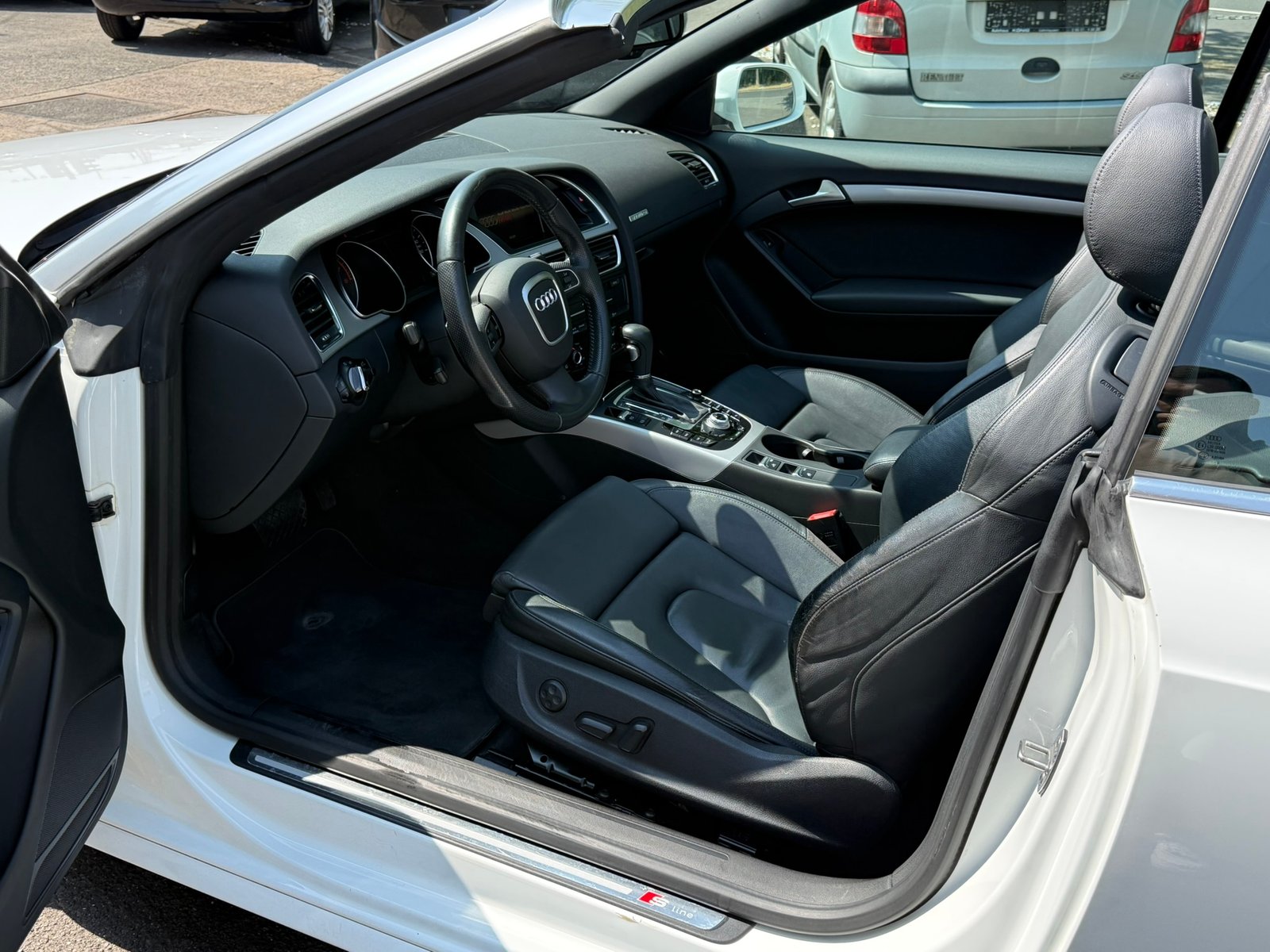 Audi A5 Cabriolet 2.0 TFSI quattro *1.HAND *TÜV NEU